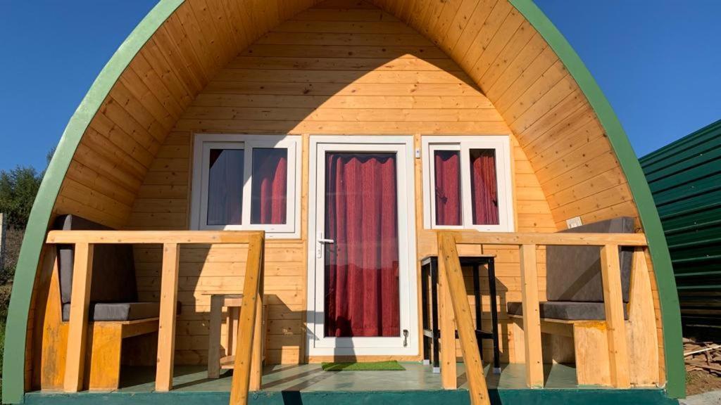 Cozy Capsules - Modern Hut Bed & Breakfast Kukkal Exterior photo